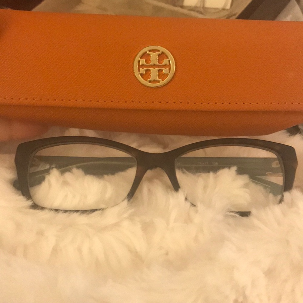 Tory Burch tortoise glasses with logo case